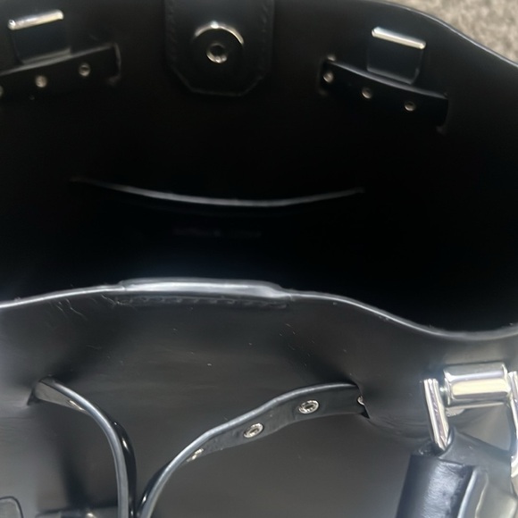 Michael Kors Bucket Bag - Picture 4 of 8